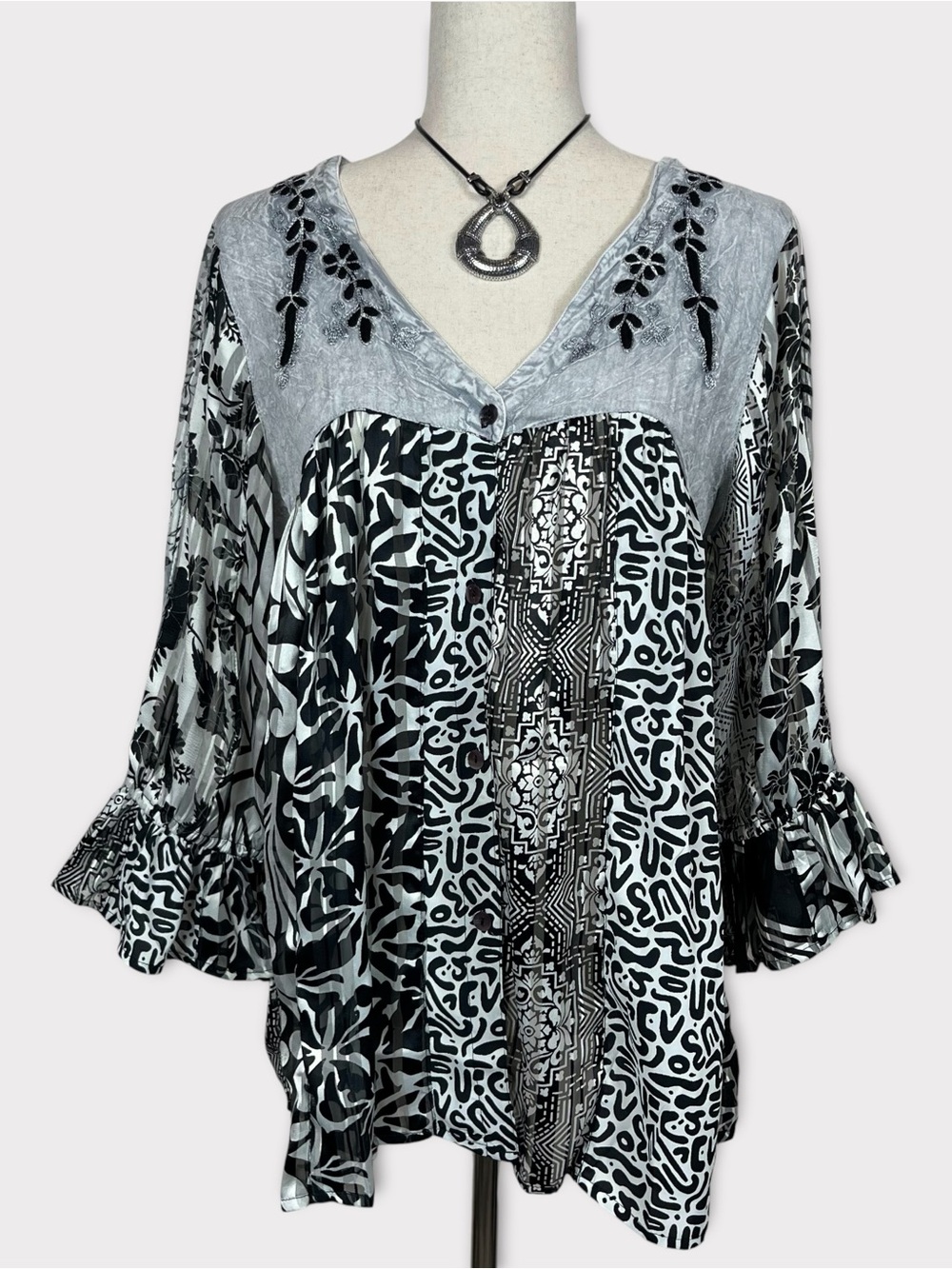 Young Threads Patchwork Embroidered Button Top XL Boho Festival Fairy Whimsigoth